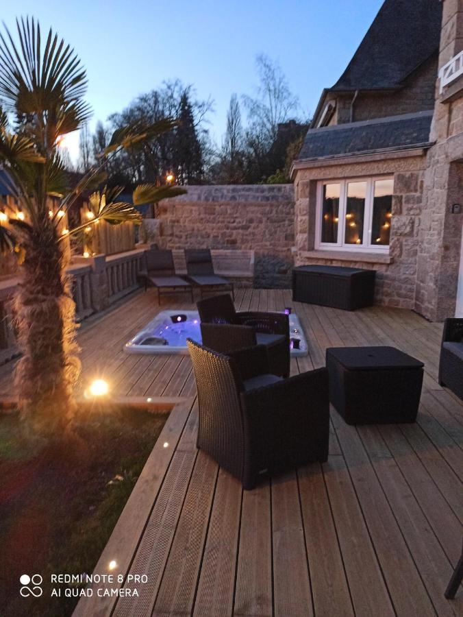Luxueuse Villa Au Pied Du Chateau Dinan Exterior foto